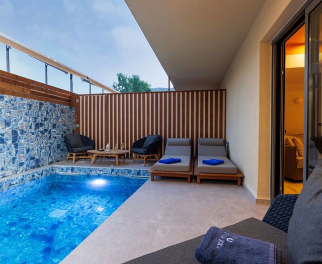 Palmera Beach Hotel Junior Suite Private Pool 009