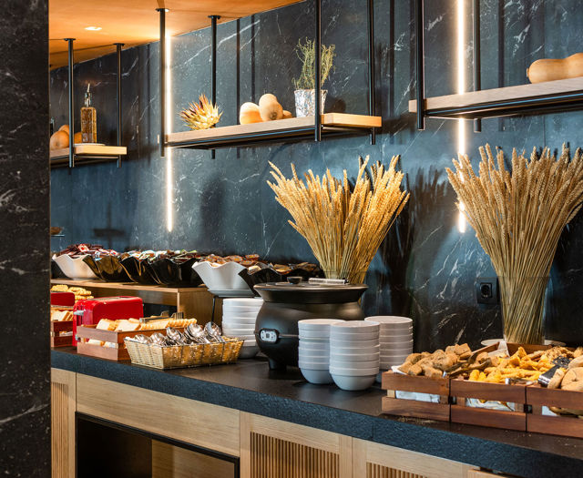 Palmera Beach Hotel Main Restaurant 32