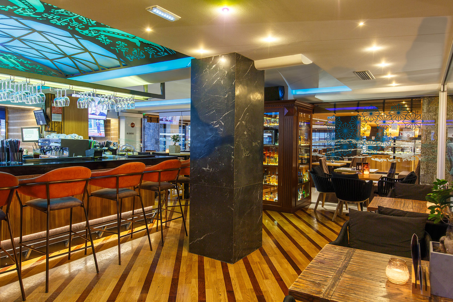 Palmera Beach Hotel Main Bar Cafe 3