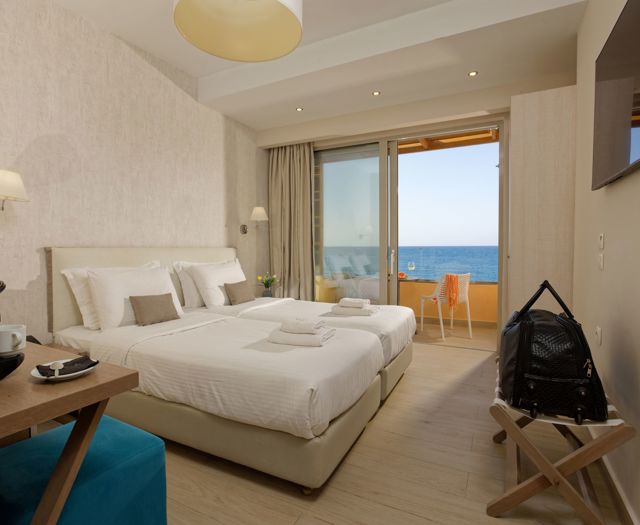 Palmera Beach Hotel Deluxe Room Sea View Outdoor Jacuzzi 4