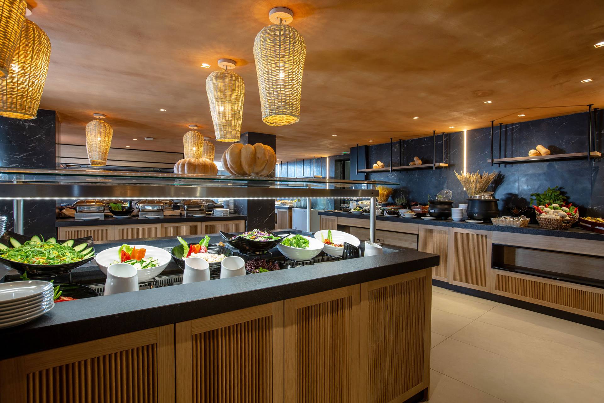 Palmera Beach 5118 Buffet Restaurant