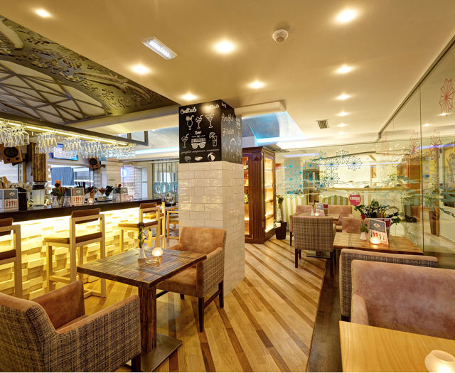 Palmera Beach Lobby Bar Bistro 1